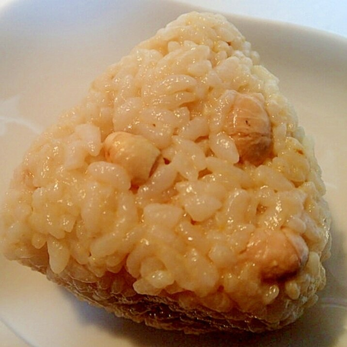 生姜風味　❤クリームコーンと煎り大豆のおにぎり❤